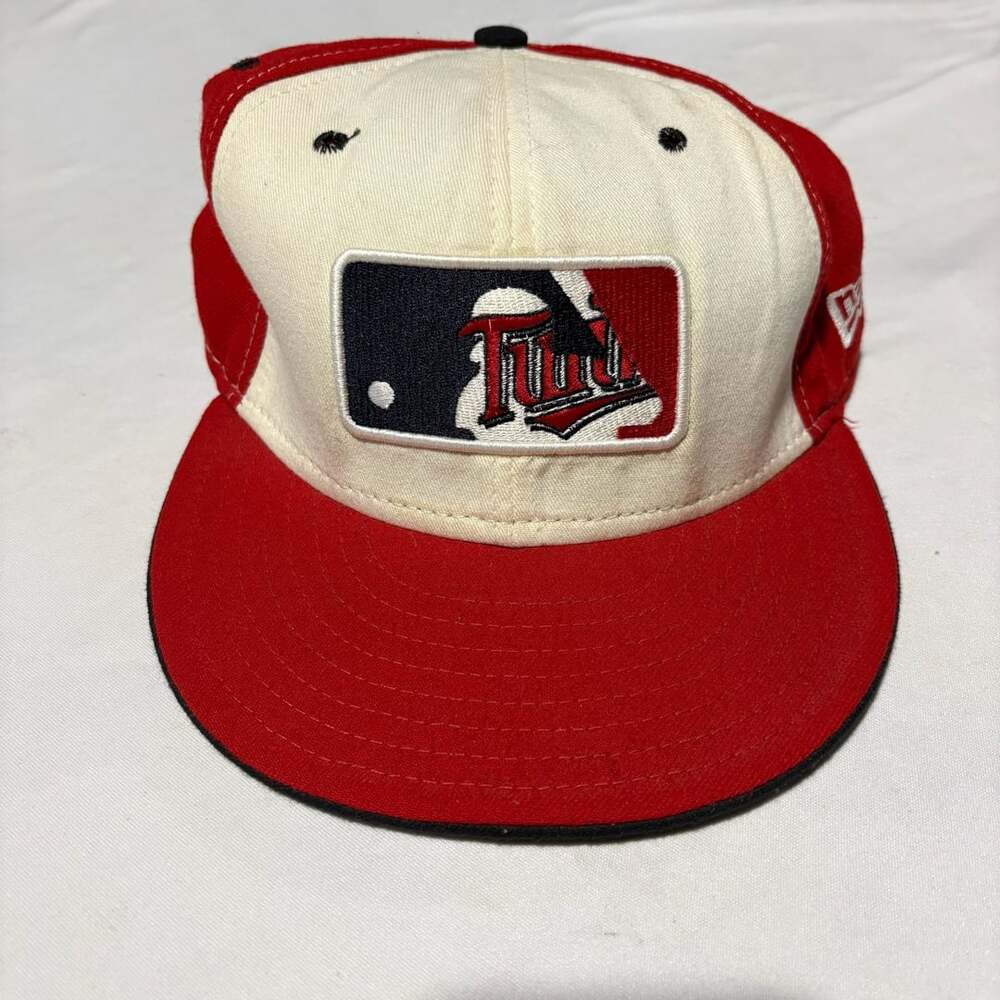Vtg New Era Minnesota Twins Hat 7 1/8 Made in USA 100% Wool MLB Fitted